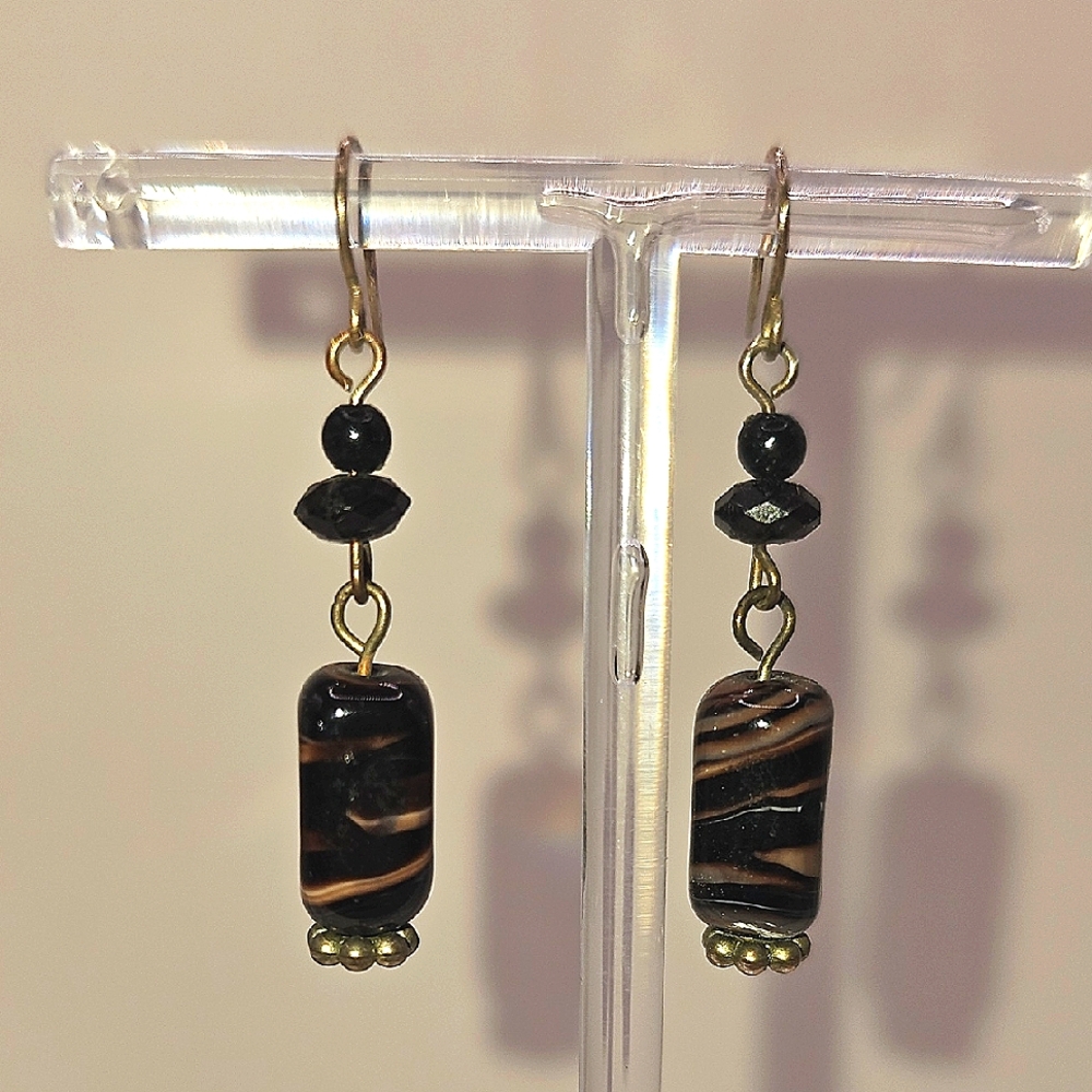 Elegant Black and Brownish Gray Swirl Glass Earrings